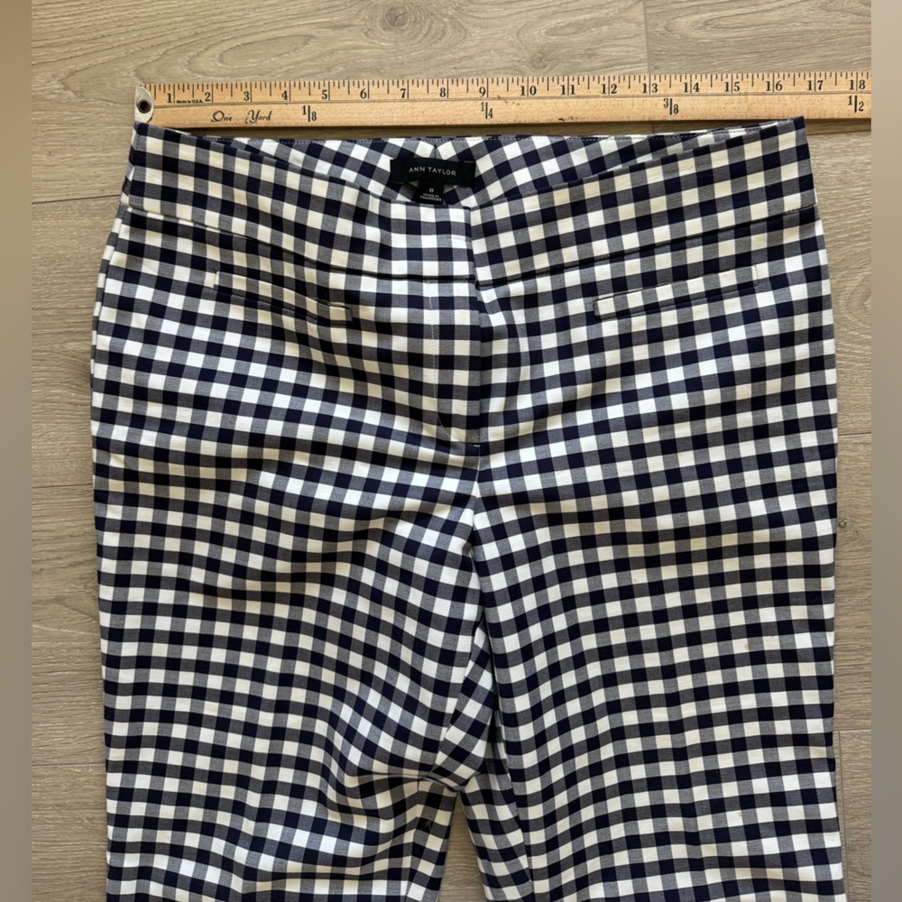 Ann Taylor Navy‎ and White Gingham Cropped Pants - Picture 5 of 9